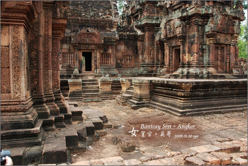 女皇宮 (Banteay Srei) | 吳哥藝術寶石、精緻的雕工技法
