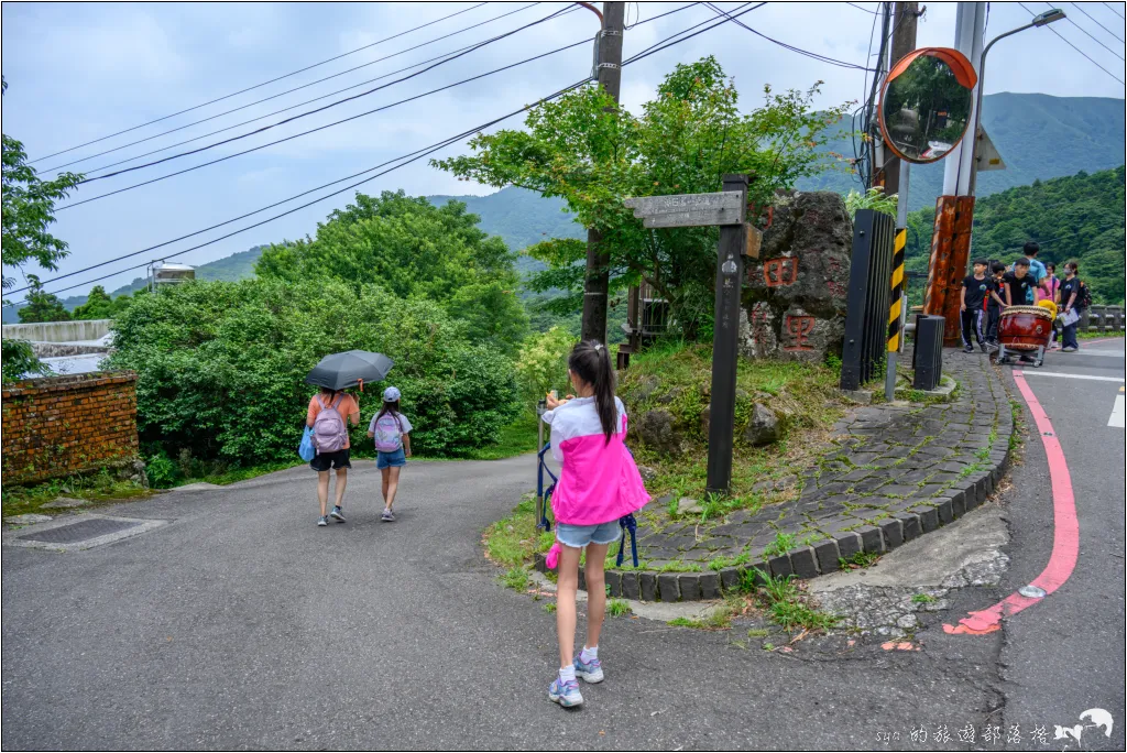 猴崁湖田國小步道|陽明山竹子湖的秘境古道,途中還有奧入瀨溪般的小溪美景 10 猴崁湖田國小步道