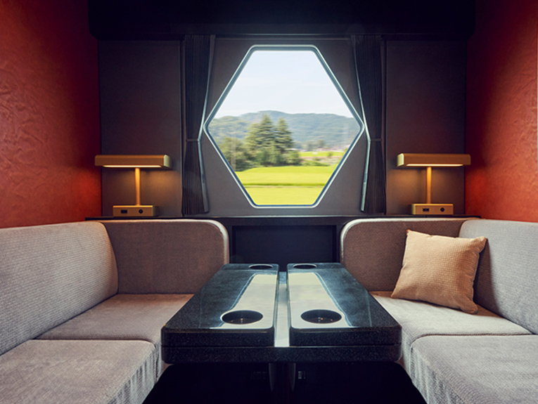 Spacia X|日本東武鐵道首次引進的電動躺椅設計與X型窗車廂的寬敞視野,內有2025年改版後的最新購票流程詳解 9 spacia x 座位