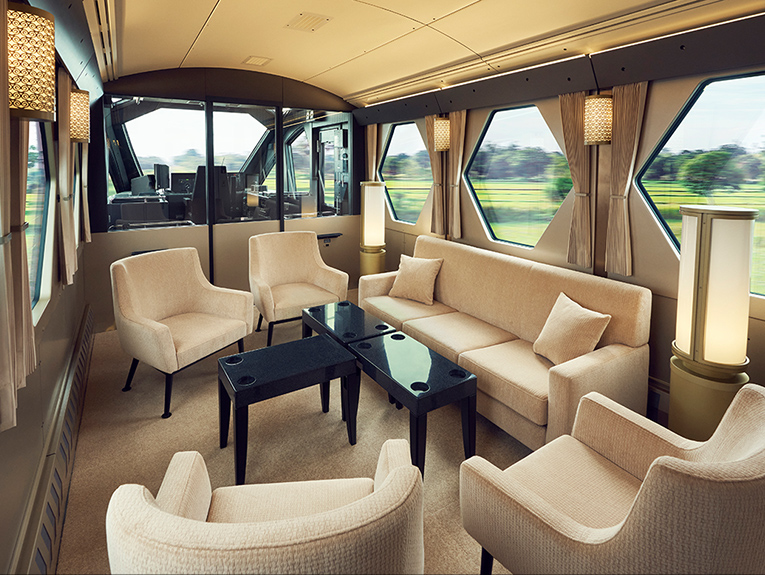 Spacia X|日本東武鐵道首次引進的電動躺椅設計與X型窗車廂的寬敞視野,內有2025年改版後的最新購票流程詳解 10 spacia x 座位