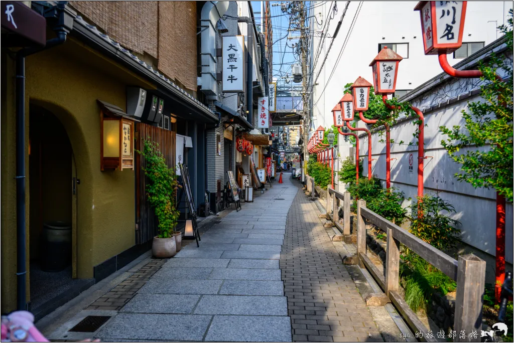 法善寺橫丁|道頓堀附近必訪的懷舊石板街與超奇特青苔覆身的「水掛不動尊」! 10 法善寺橫丁、法善寺、水掛不動尊