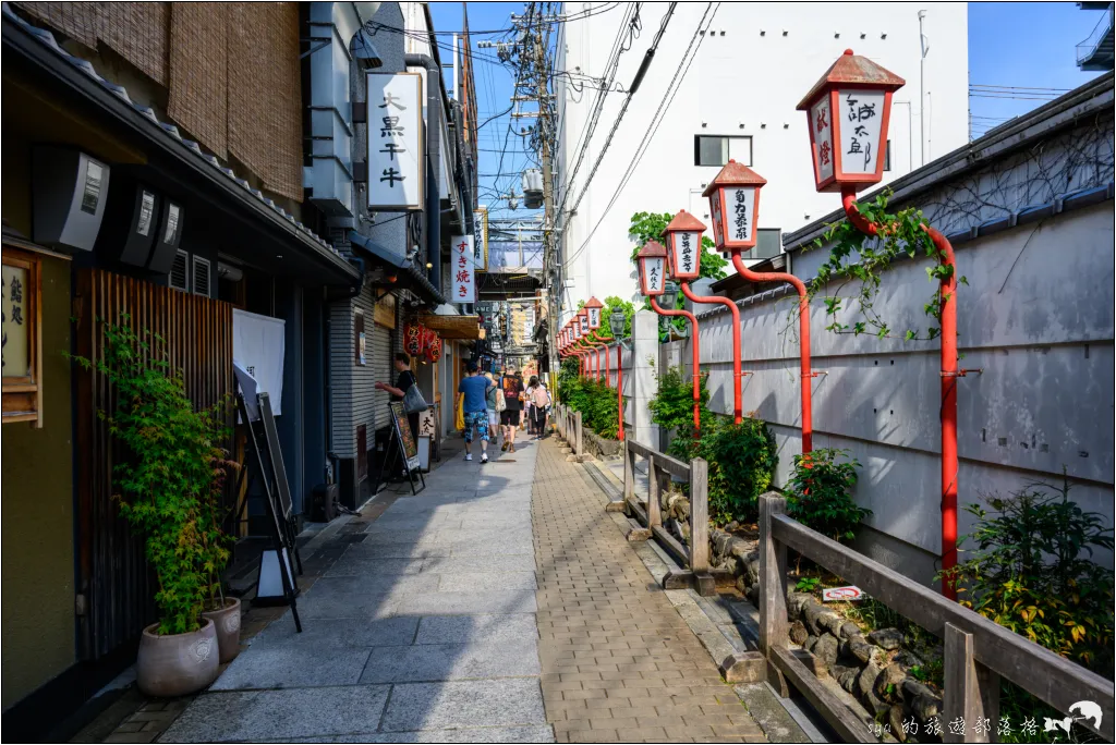 法善寺橫丁|道頓堀附近必訪的懷舊石板街與超奇特青苔覆身的「水掛不動尊」! 5 法善寺橫丁、法善寺、水掛不動尊