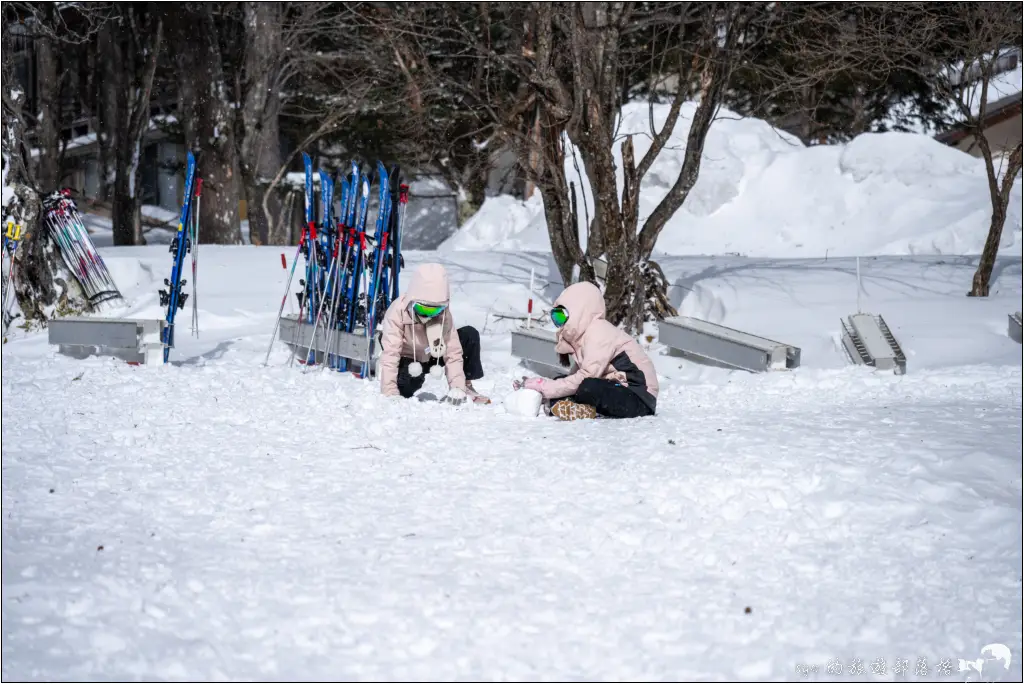 日光湯元滑雪場|避開人潮的粉雪秘境,初學者與親子滑雪的推薦雪場。而且還能滑雪完秒泡湯! 16 休暇村日光湯元 日光湯元滑雪場