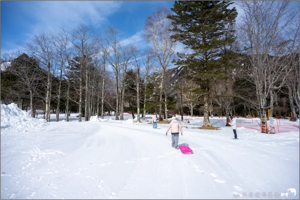 日光湯元滑雪場|避開人潮的粉雪秘境,初學者與親子滑雪的推薦雪場。而且還能滑雪完秒泡湯! 38 休暇村日光湯元 日光湯元滑雪場