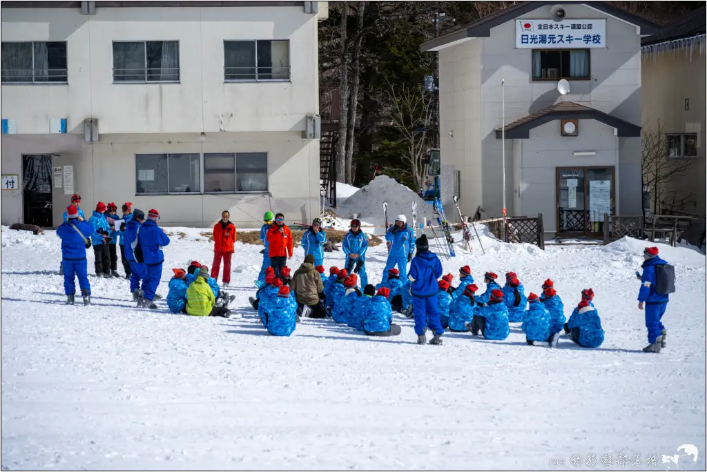 日光湯元滑雪場|避開人潮的粉雪秘境,初學者與親子滑雪的推薦雪場。而且還能滑雪完秒泡湯! 22 休暇村日光湯元 日光湯元滑雪場