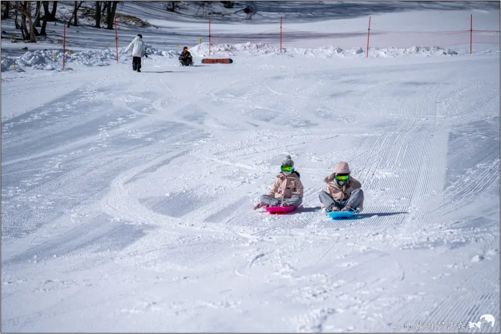 日光湯元滑雪場|避開人潮的粉雪秘境,初學者與親子滑雪的推薦雪場。而且還能滑雪完秒泡湯! 30 休暇村日光湯元 日光湯元滑雪場
