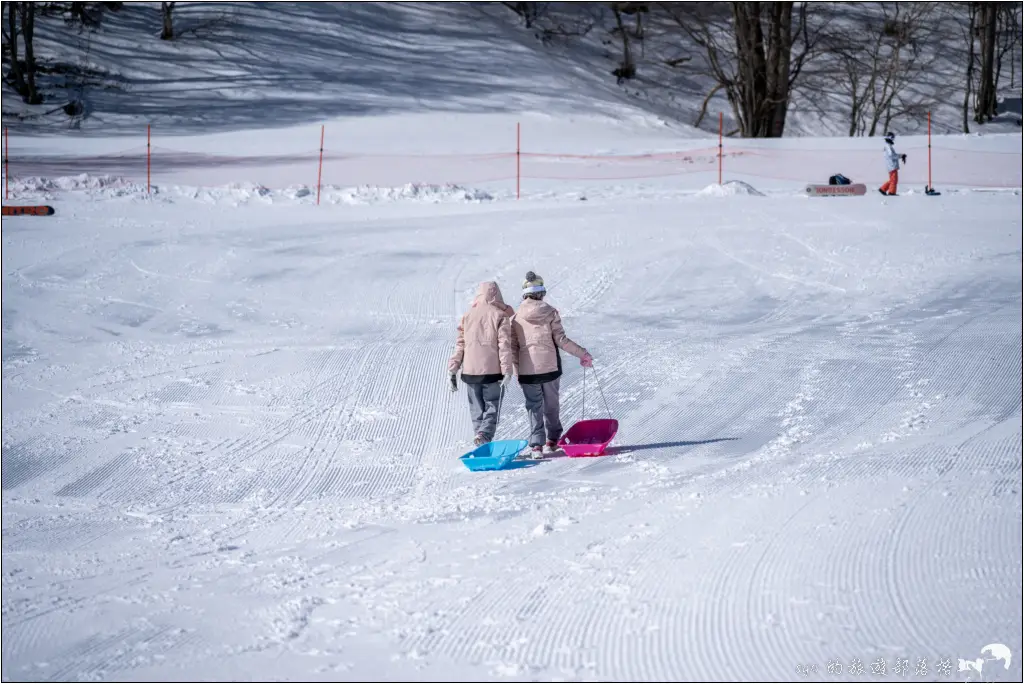 日光湯元滑雪場|避開人潮的粉雪秘境,初學者與親子滑雪的推薦雪場。而且還能滑雪完秒泡湯! 29 休暇村日光湯元 日光湯元滑雪場