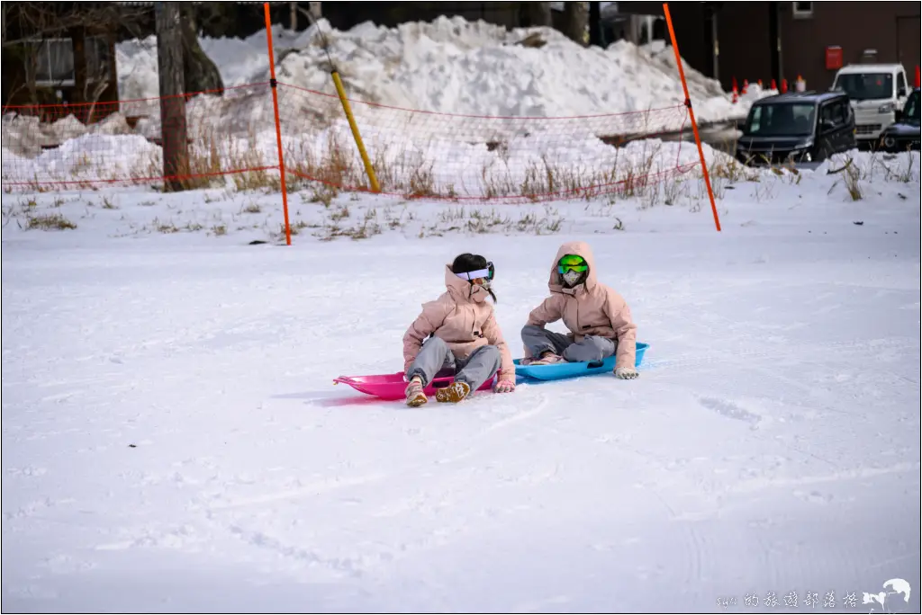 日光湯元滑雪場|避開人潮的粉雪秘境,初學者與親子滑雪的推薦雪場。而且還能滑雪完秒泡湯! 32 休暇村日光湯元 日光湯元滑雪場